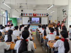 <b>走进桂平市逸夫小学</b>
